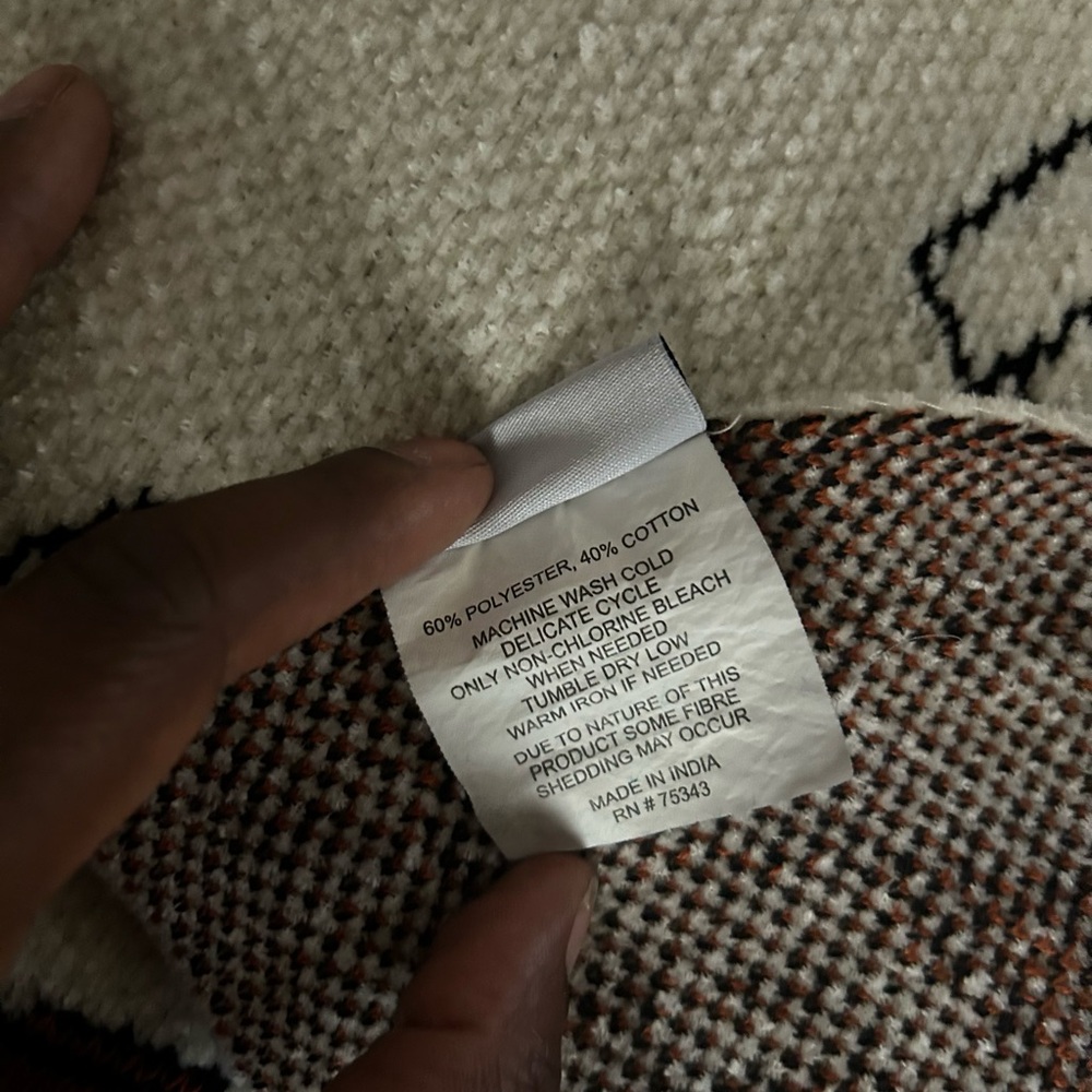 Goblin & Ghoul Black and White blanket - Picture 7 of 9